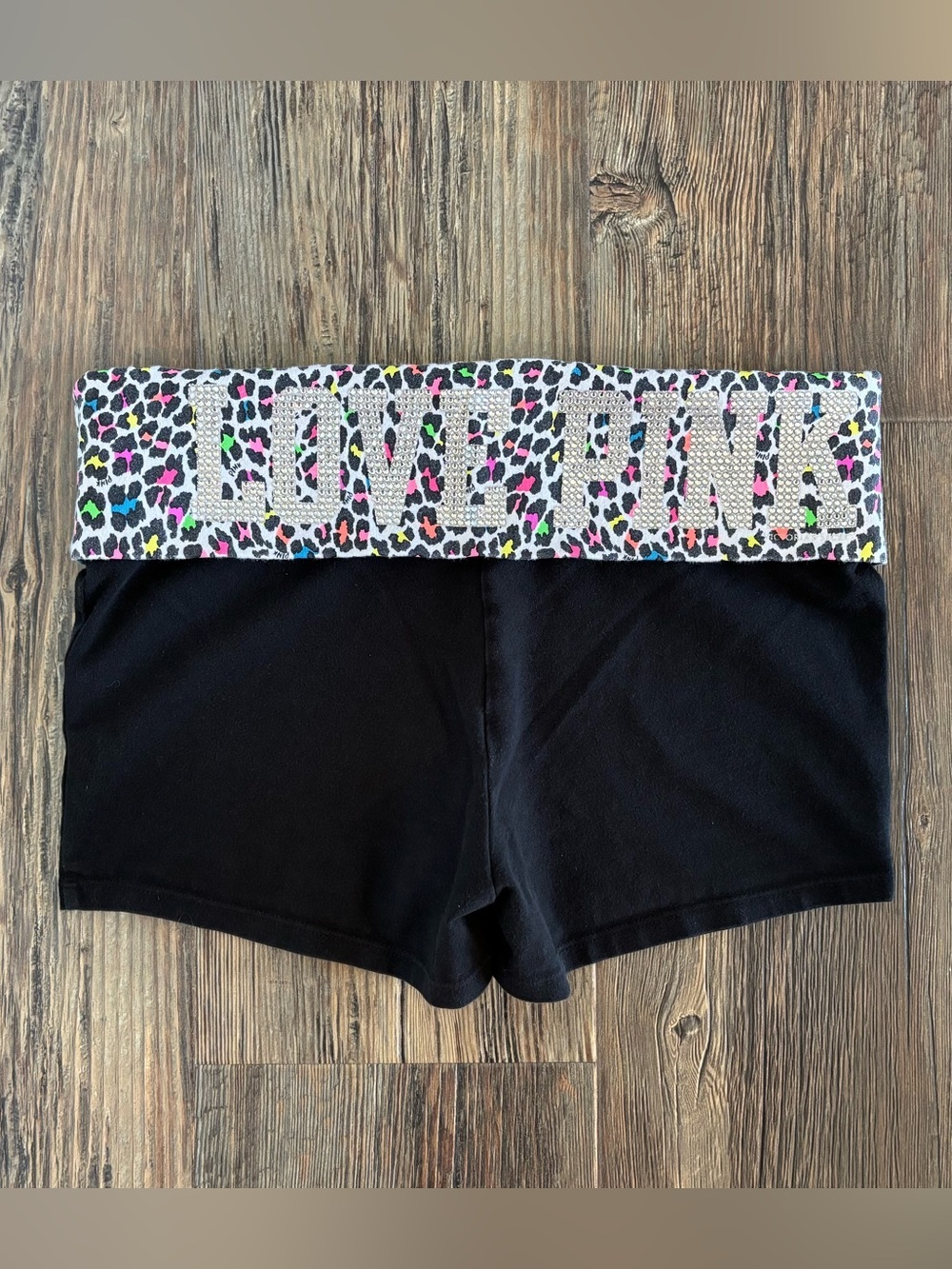 Y2K Victoria’s Secret PINK Yoga Foldover Shorts M Black Rainbow Leopard Bling